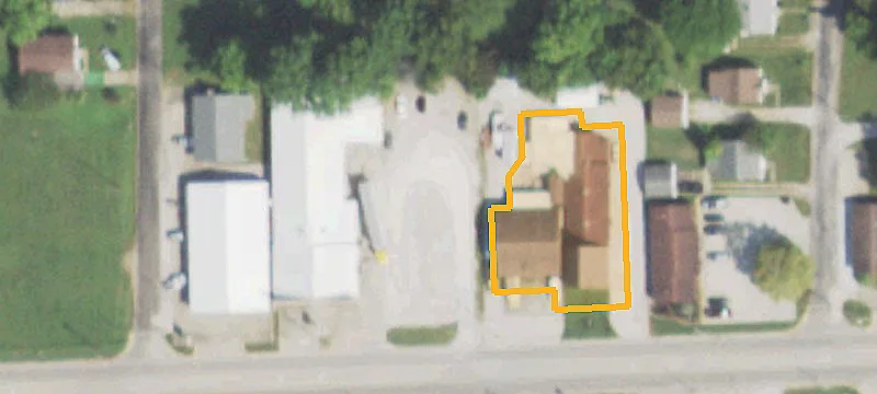 1612 Main St