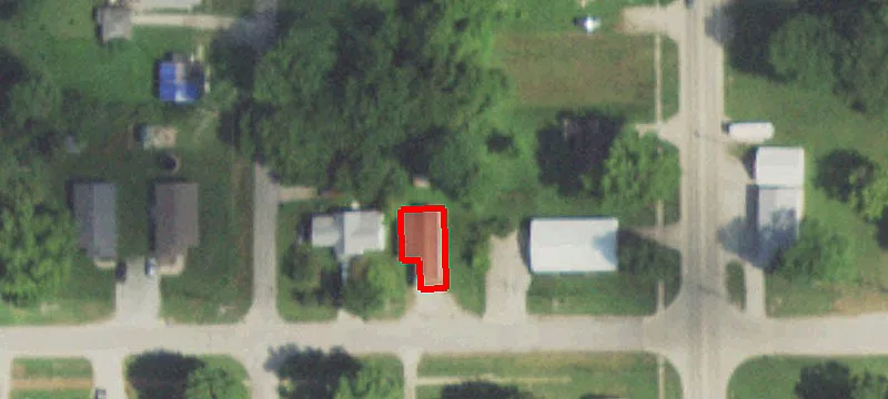 704 Poplar St