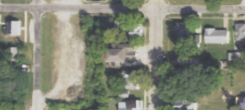 211 Main St