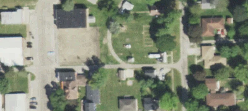 Maple St