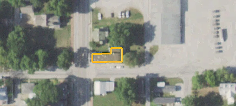 302 Main St