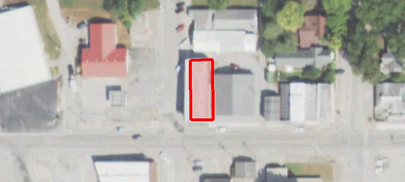 101 Main St