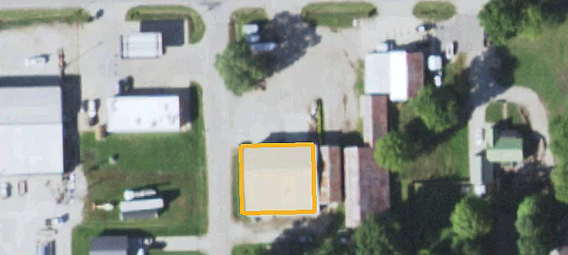 704 Maple Ave