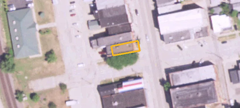 401 Main St