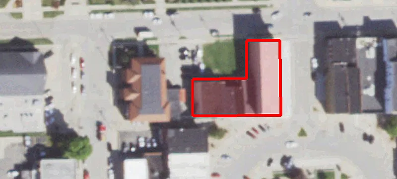 700 Side Sq
