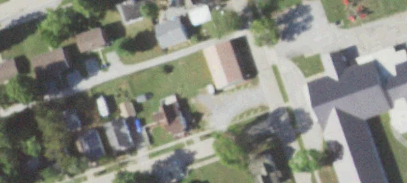 447 2nd St