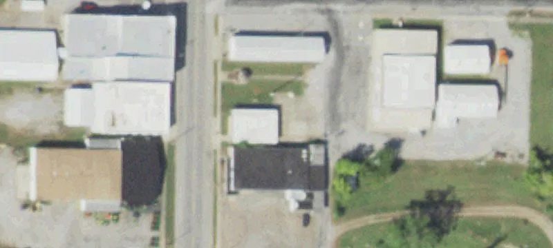 305 Main St