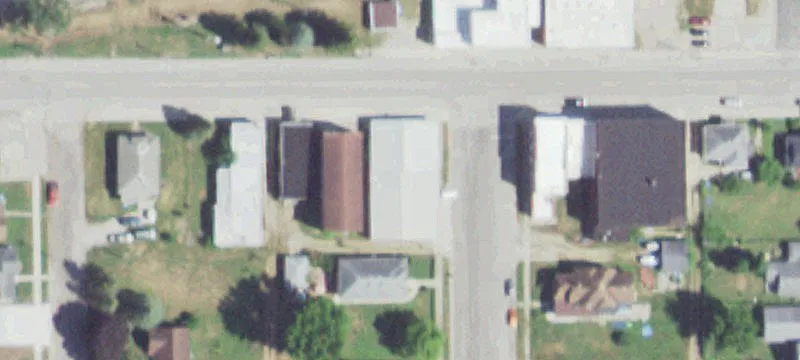 301 4th St