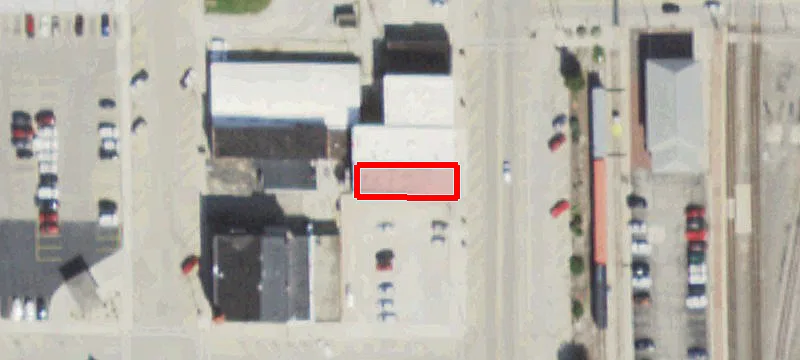 810 Main St