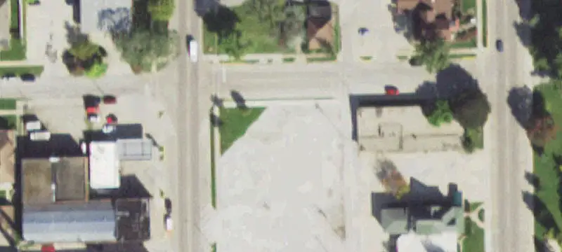 Elm At N Bloomington St