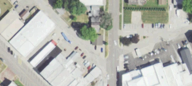 16 Jones Ave