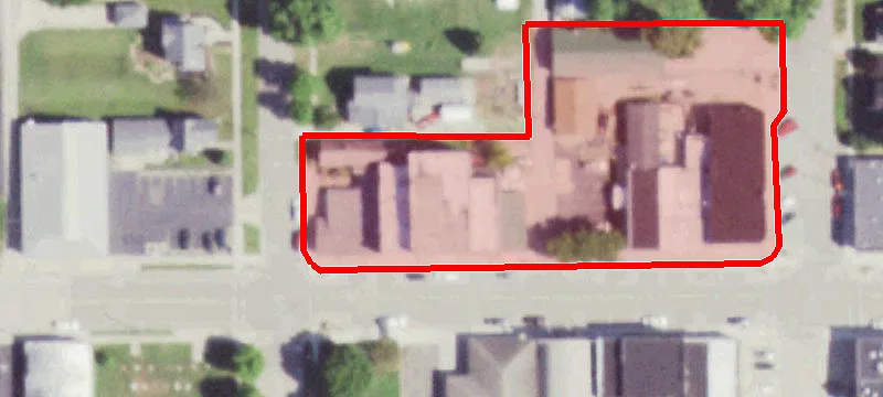 806 Main St
