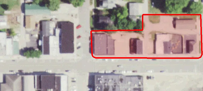 905 Main St