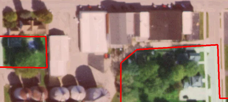 351 Chicago Rd