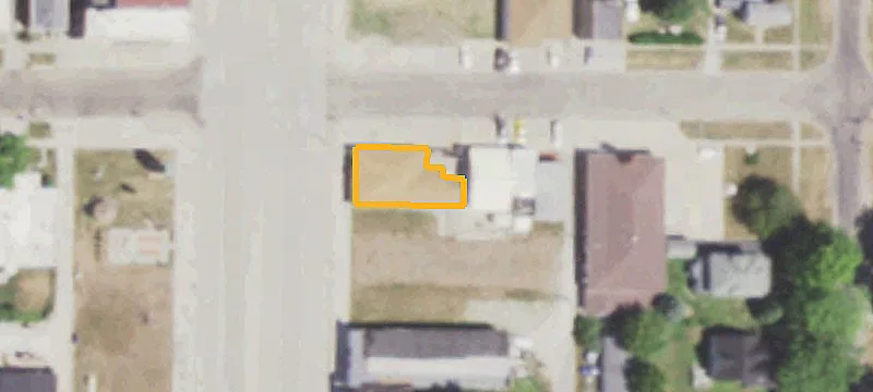 100 Main St