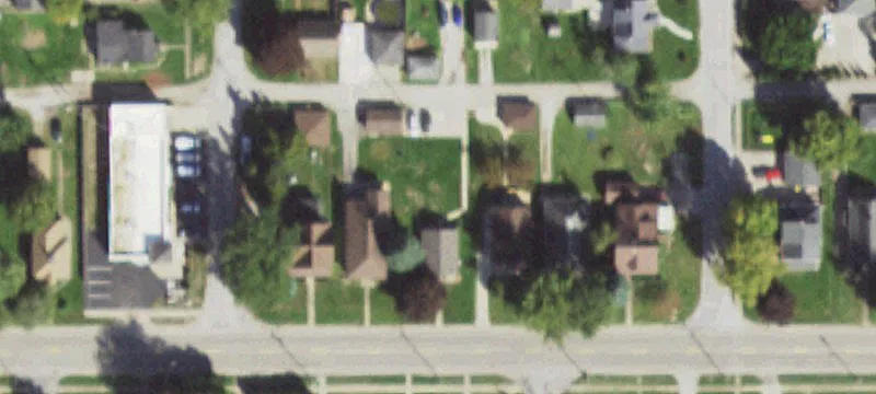 1124 Main St