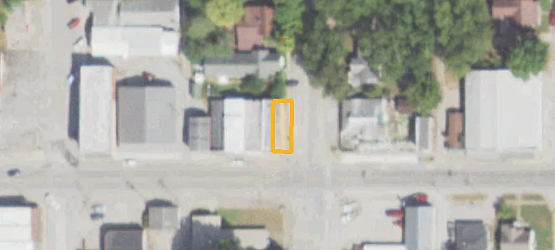 121 Main St