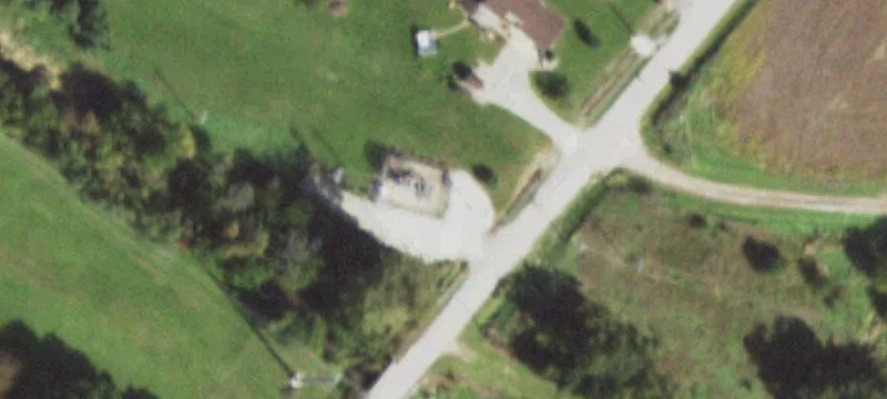 3100 1951st Rd