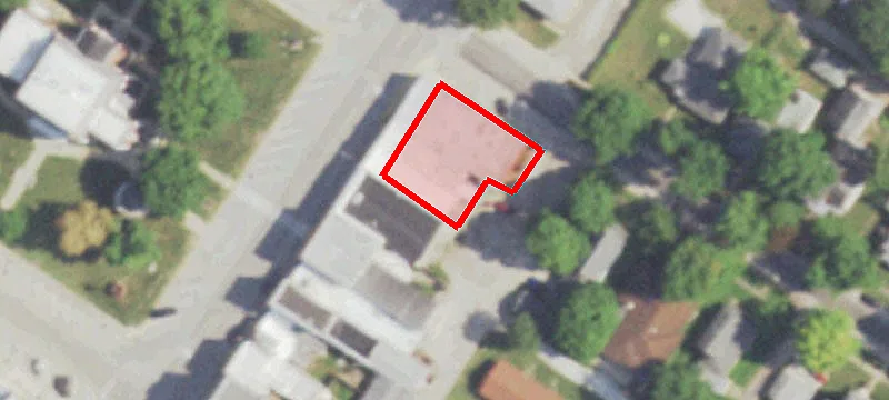 106 Main St