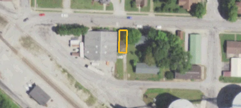 318 Parker St