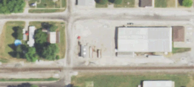 523 Superior St