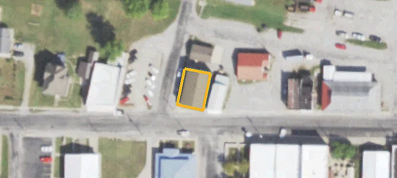 215 Main St