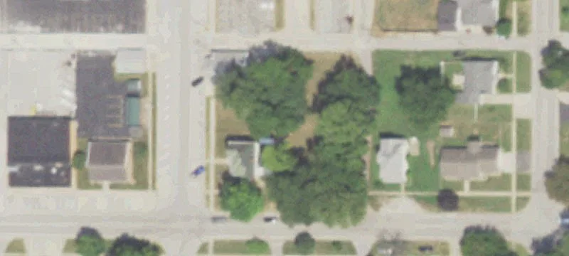 130 Monroe St