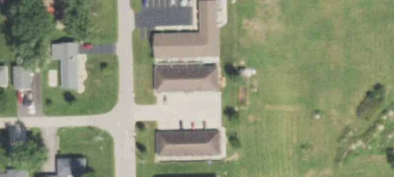 83 8587th 8th S Calkey St