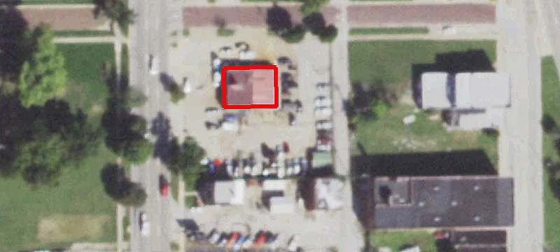 852 Main St
