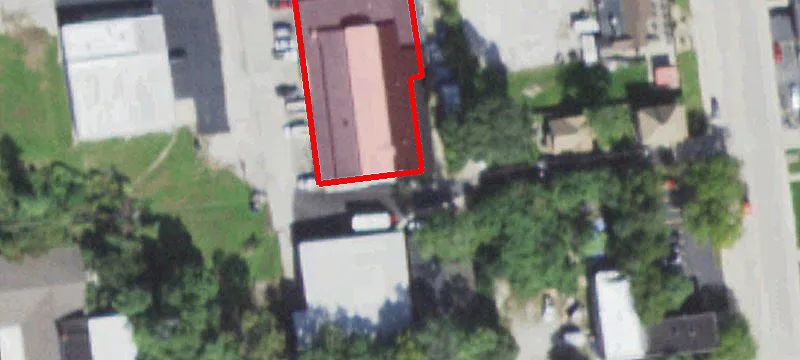 300 2nd St