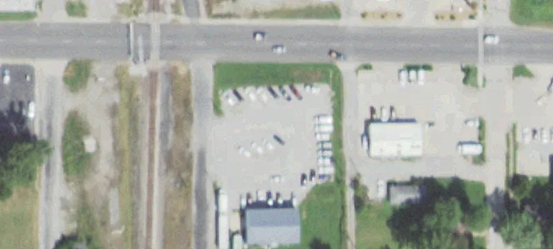 215 Broadway St N N Lot