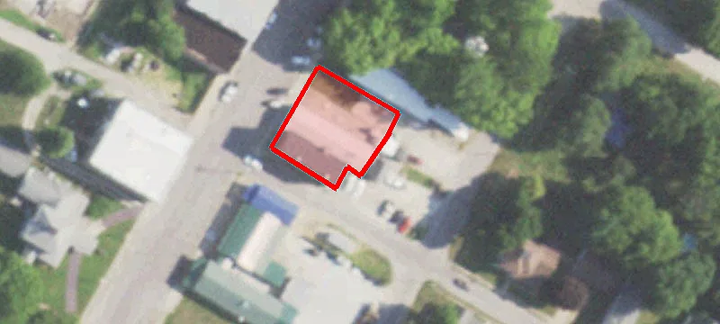 176 Main St