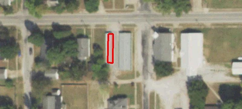 100 Russell St