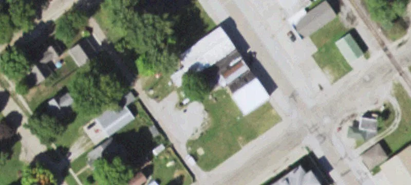 221 Lincoln St