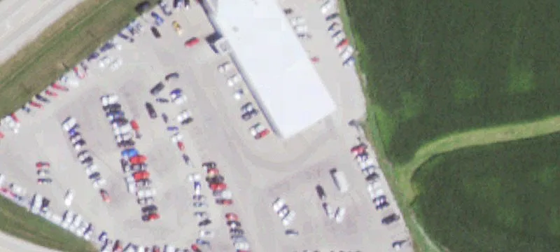 762 Commercial St