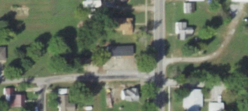 102 Lappin Ave