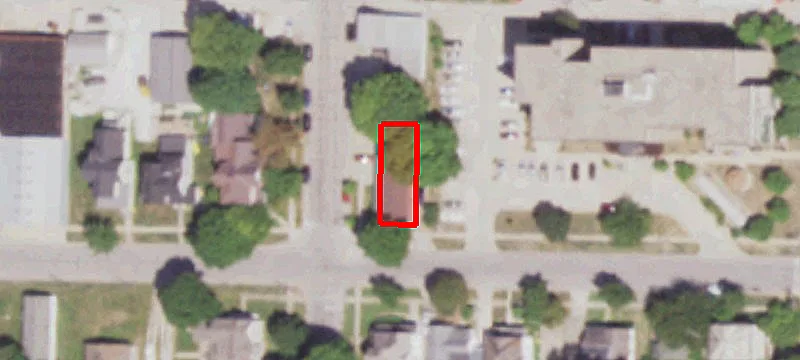 233 Mcarthur St