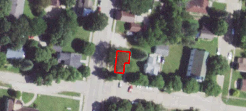 98 Franklin St