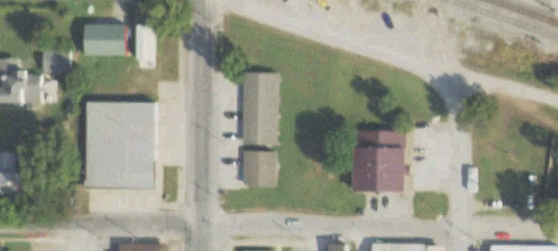 210 4th St