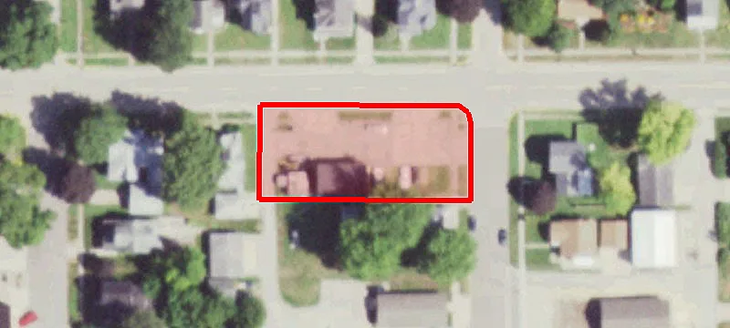 907 1st St