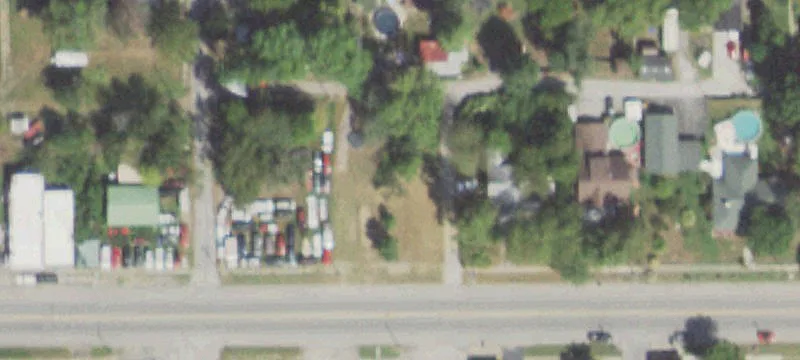 1711 Main St