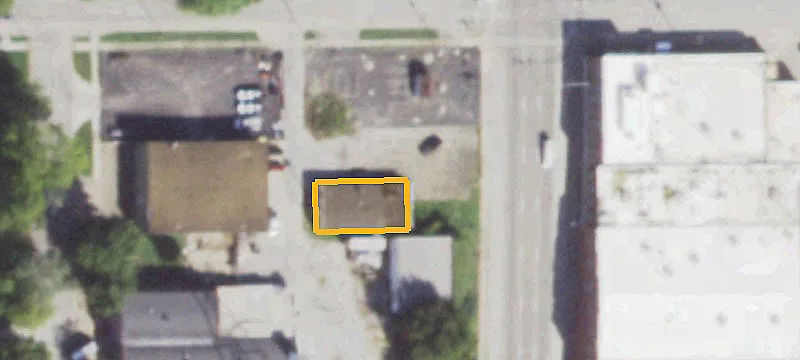 737 Main St