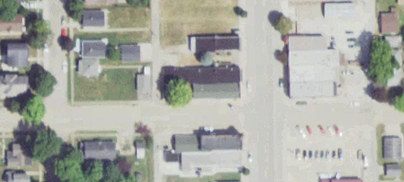 302 Main Ave