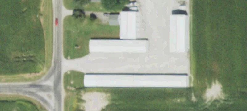 1252 County Rd 100th E