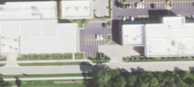 285 Roosevelt Rd