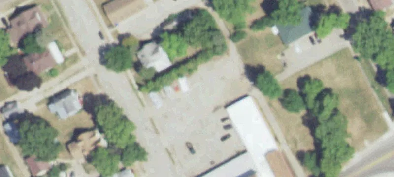 504 Edward St