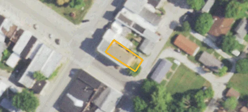 138 Main St