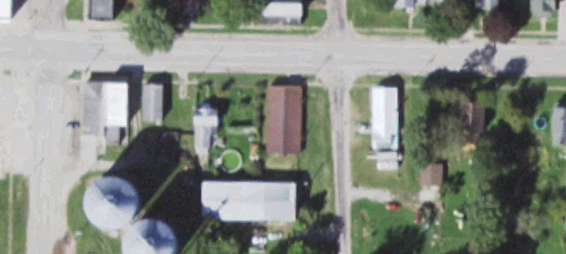 305 Main St