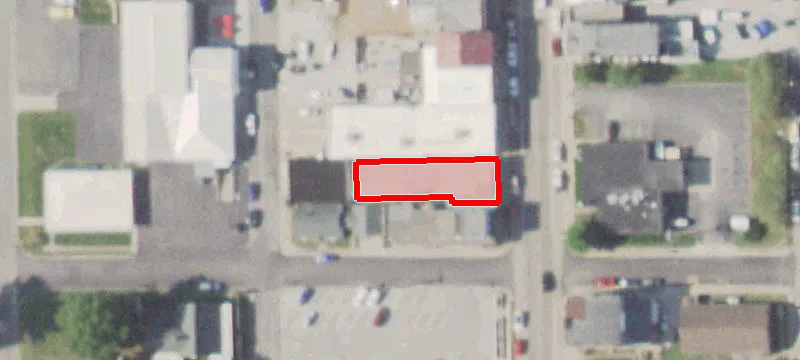 135 Main St