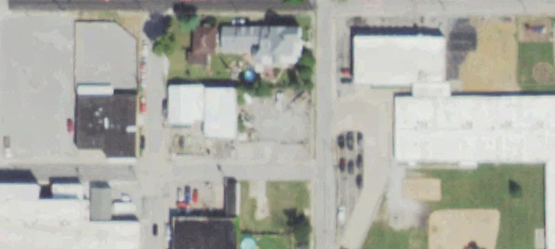 300 Un St